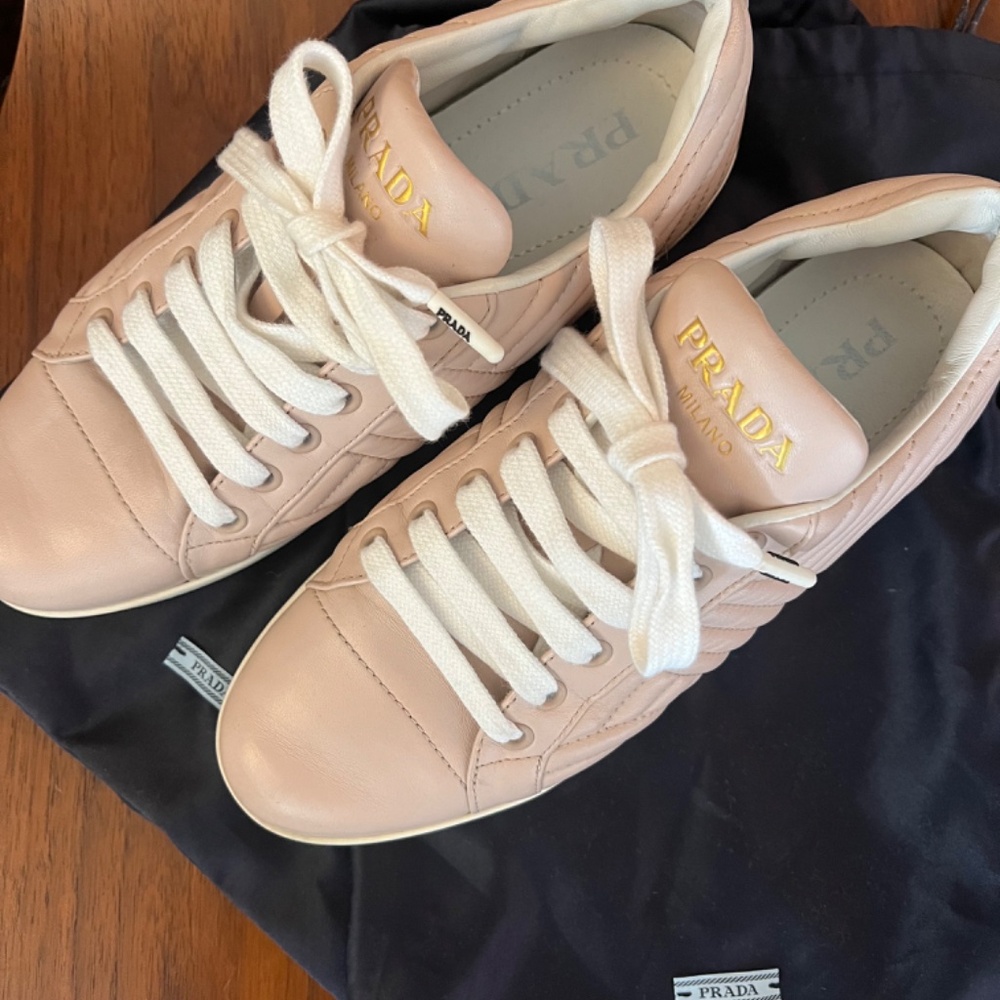 Prada pink leather sneakers - Picture 2 of 2